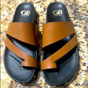 GIANNI BINI Brown and Black slide sandals size 7.5. EUC